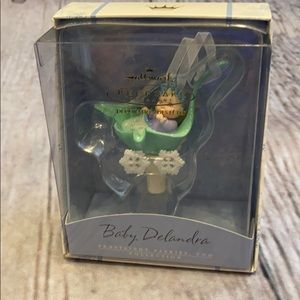 💥 3/$25 2002 Baby Delandra ornament